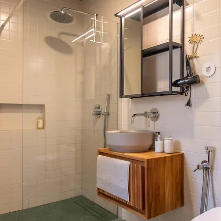 Sunny Patio Flat Appartement